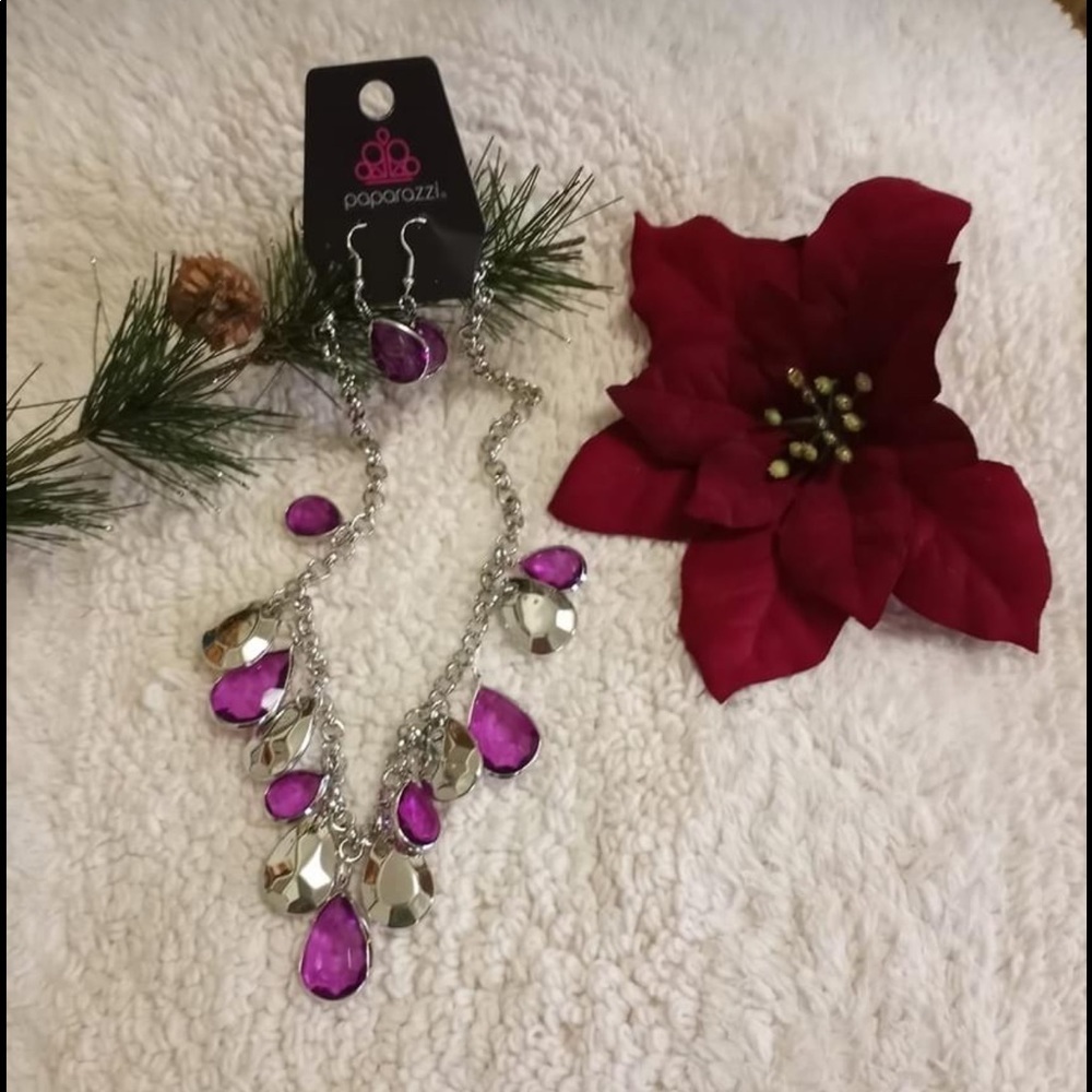 🆕 Clique Bait Short Necklace